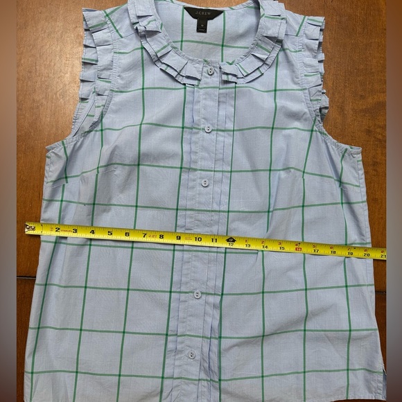 J Crew Blouse. Ruffle neck. Size 10 - Picture 3 of 6